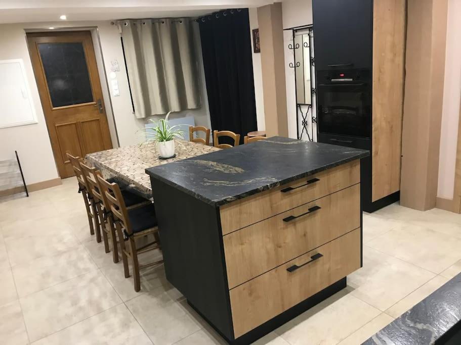 Paisible Logement Tout Equipe Pour 1 A 6 Personnes Ebersheim 외부 사진